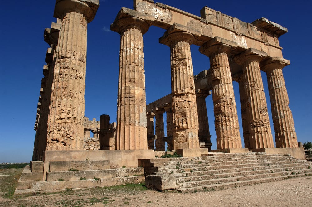 archaeological site with temples and columns in Palermo