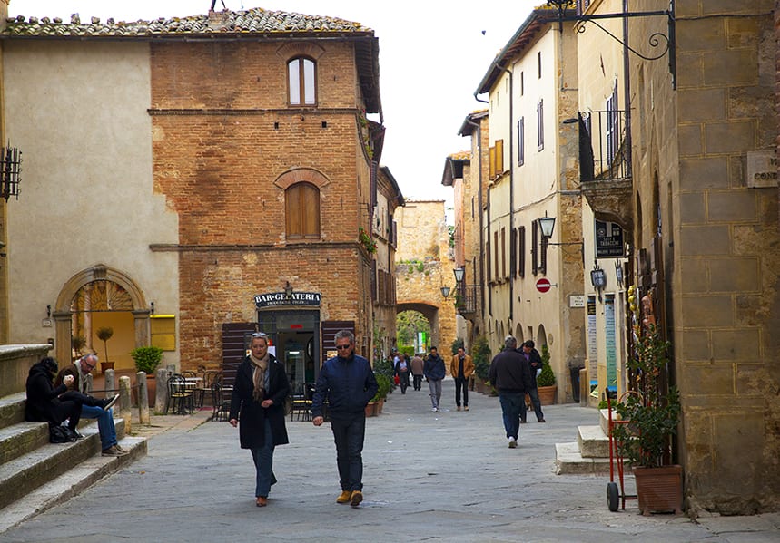 A street in the italian town of Pienza in Tuscany.