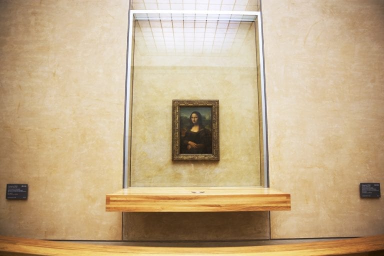 Mona Lisa Glass Case