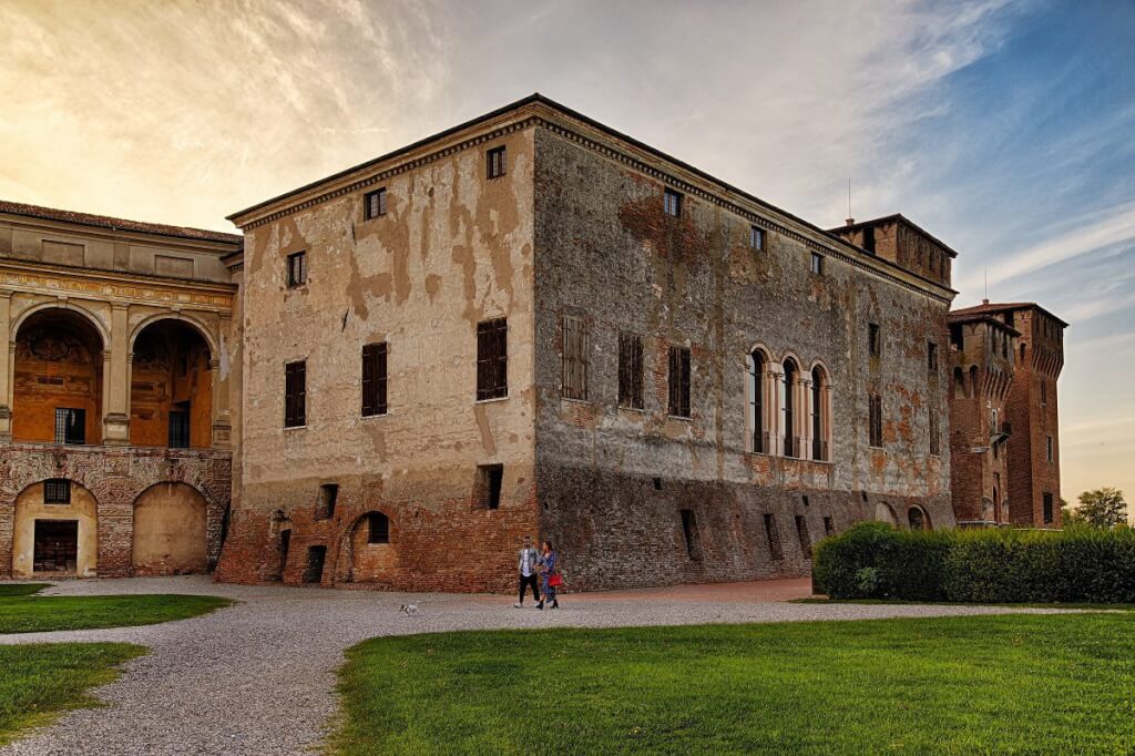 Guide to Mantua, Italy: Art, Cuisine, History, & More