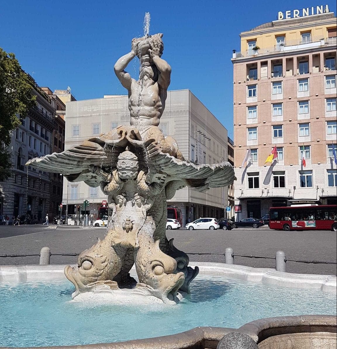 Fontana del Tritone