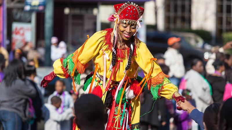 Carnival in New Orleans street performer