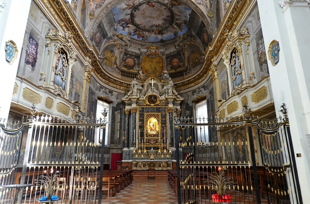Gilded interior of the church of Basilica di San Domenico, Bologna