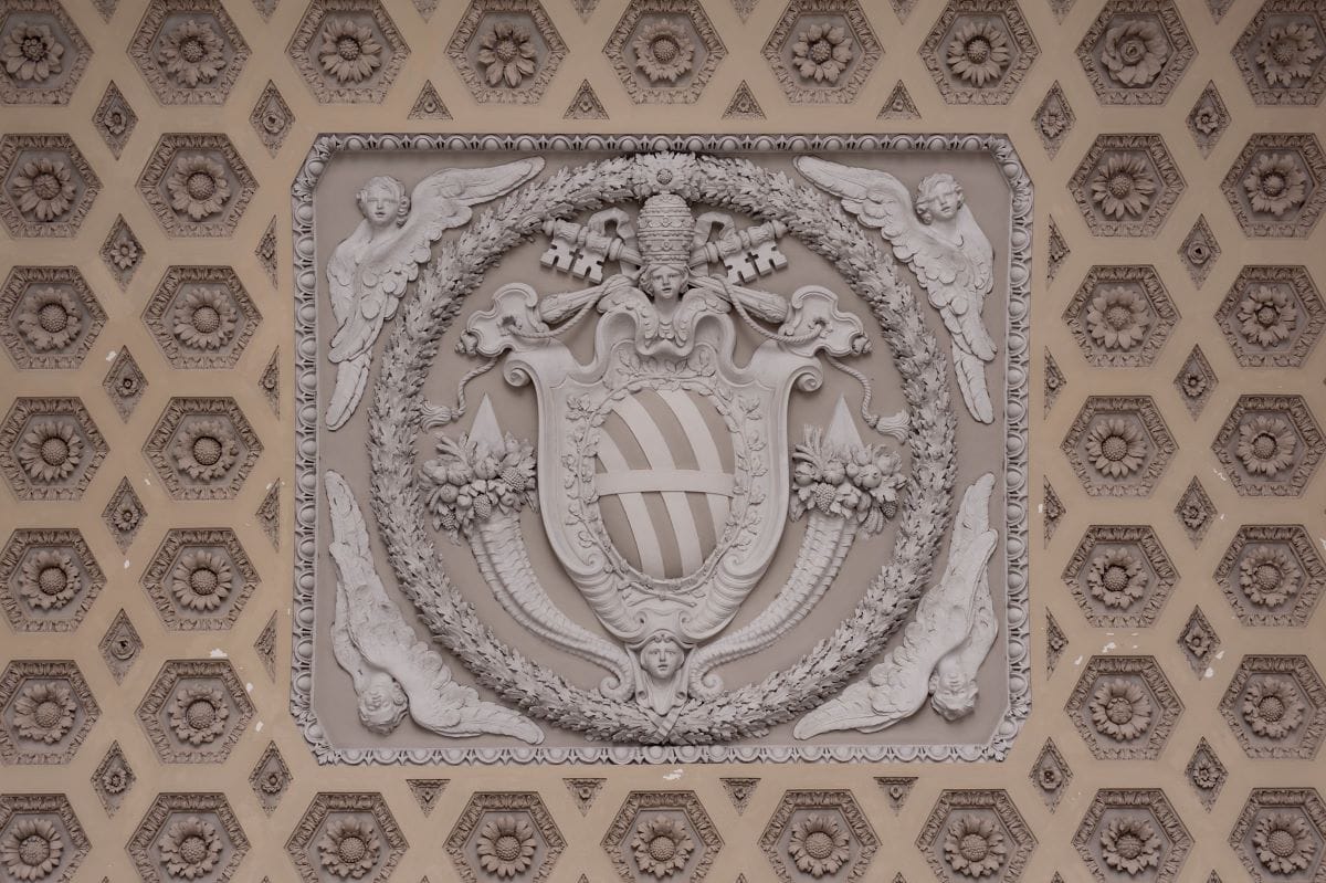 intricate details inside the San Giovanni in Laterano